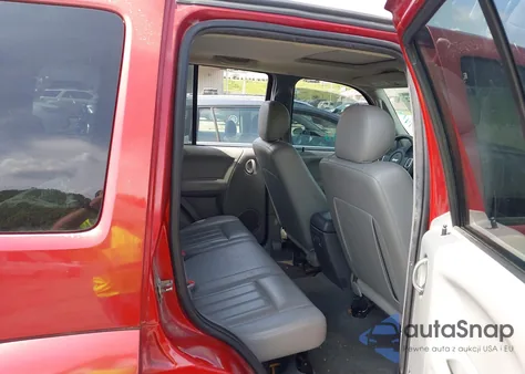 2007 Jeep Liberty Limited Edition from USA, damaged, VIN 1J8GL58K47W514412